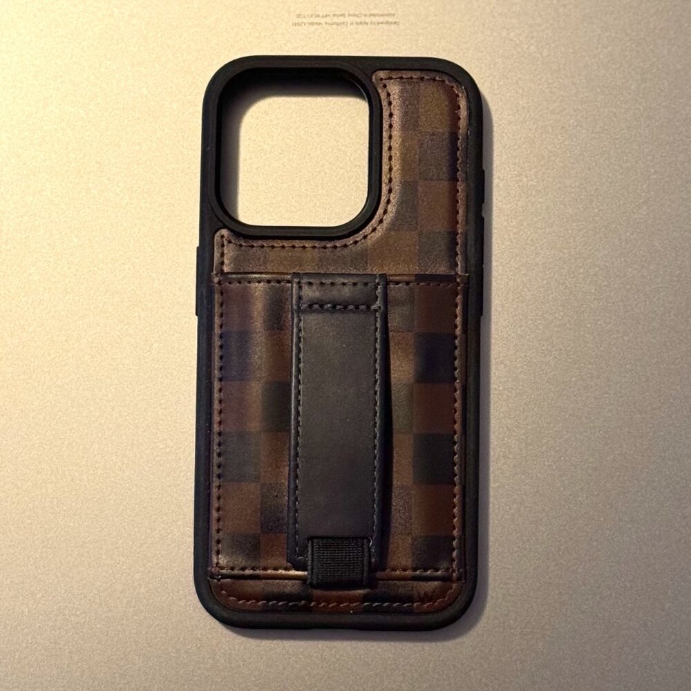 Walli iPhone 15 pro case - black and brown checker